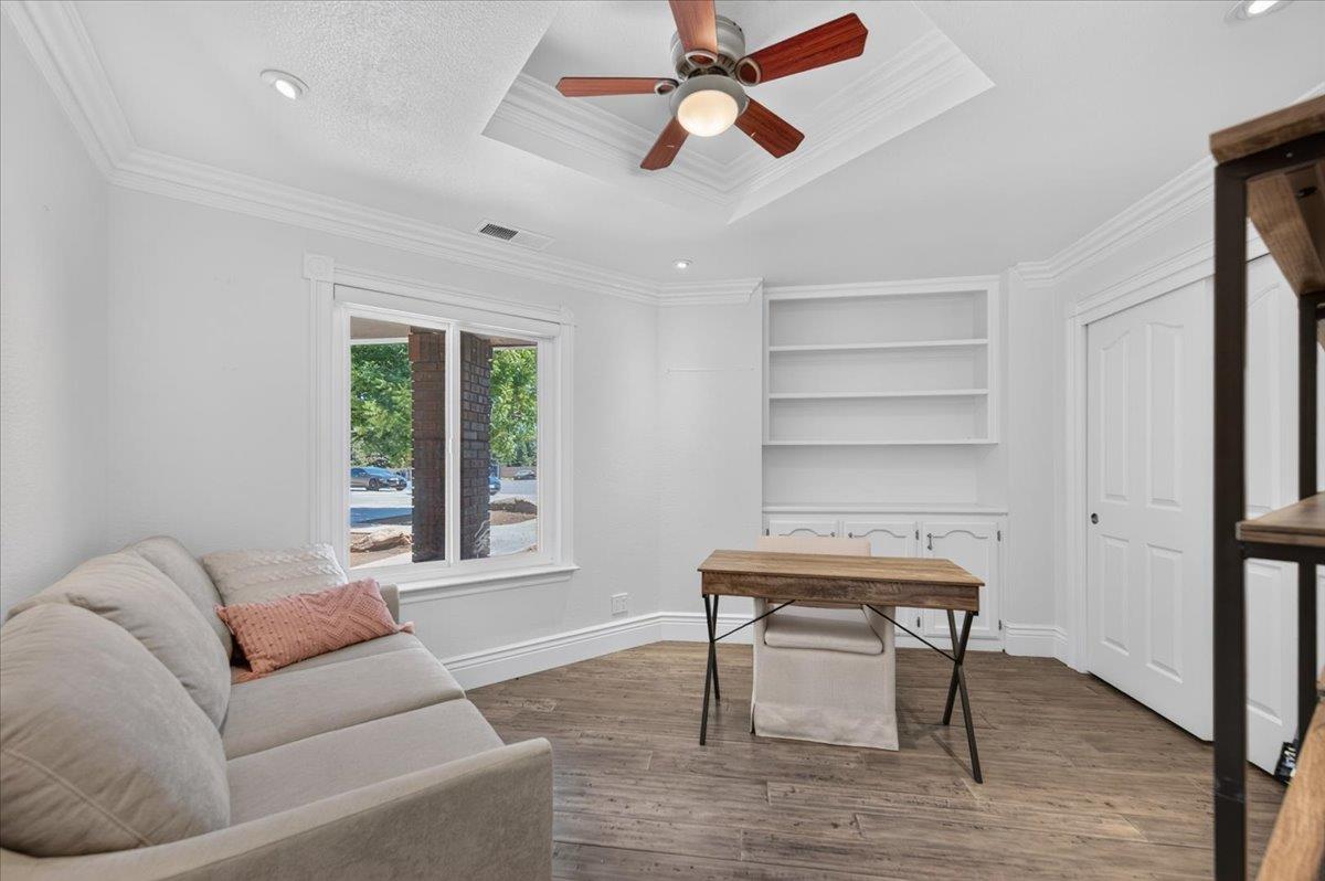 12228 Tollhouse Rd, Clovis, CA 93619