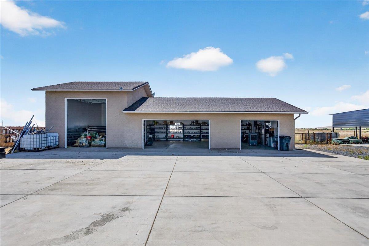 12228 Tollhouse Rd, Clovis, CA 93619