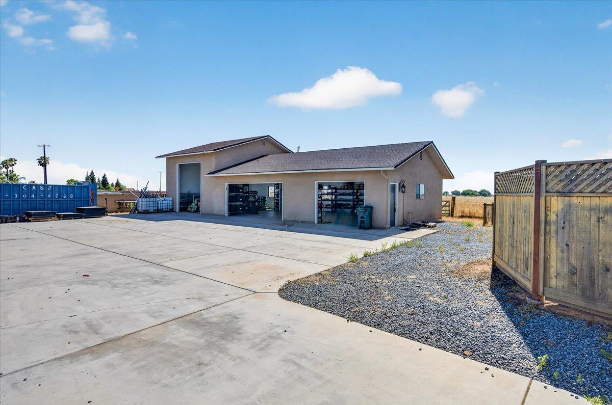 12228 Tollhouse Rd, Clovis, CA 93619
