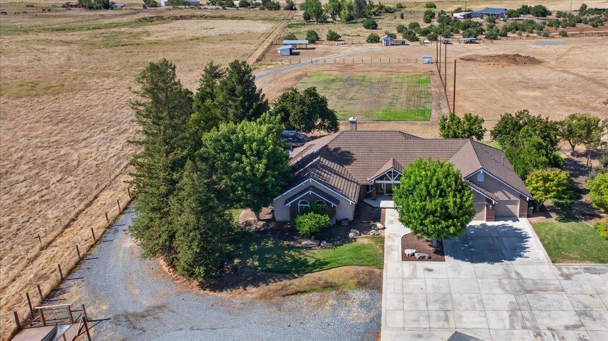 12228 Tollhouse Rd, Clovis, CA 93619