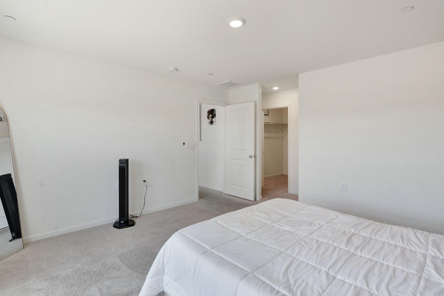 524 San Carlos Ave, Madera, CA 93637