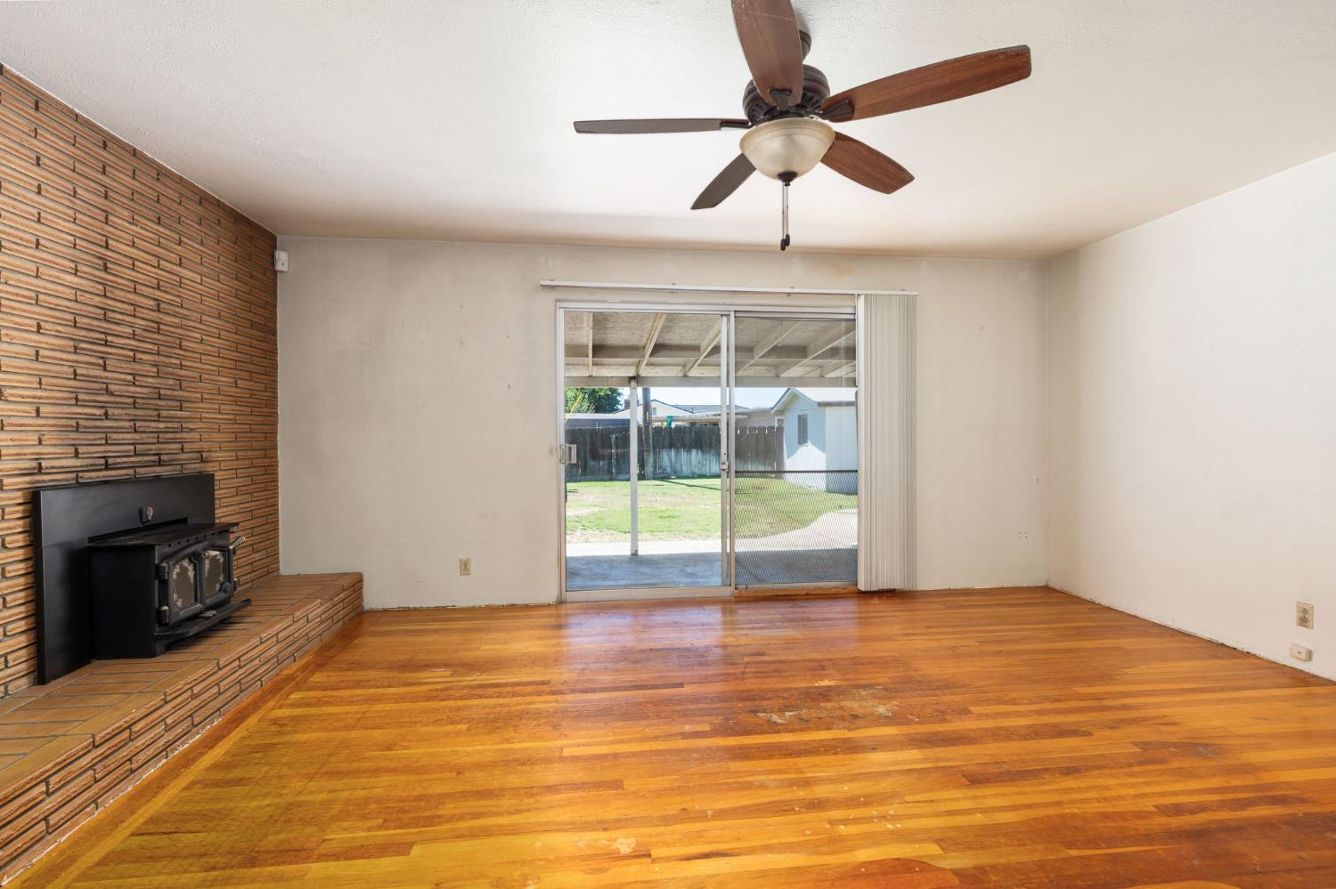 467 Brimmer Rd, Merced, CA 95341