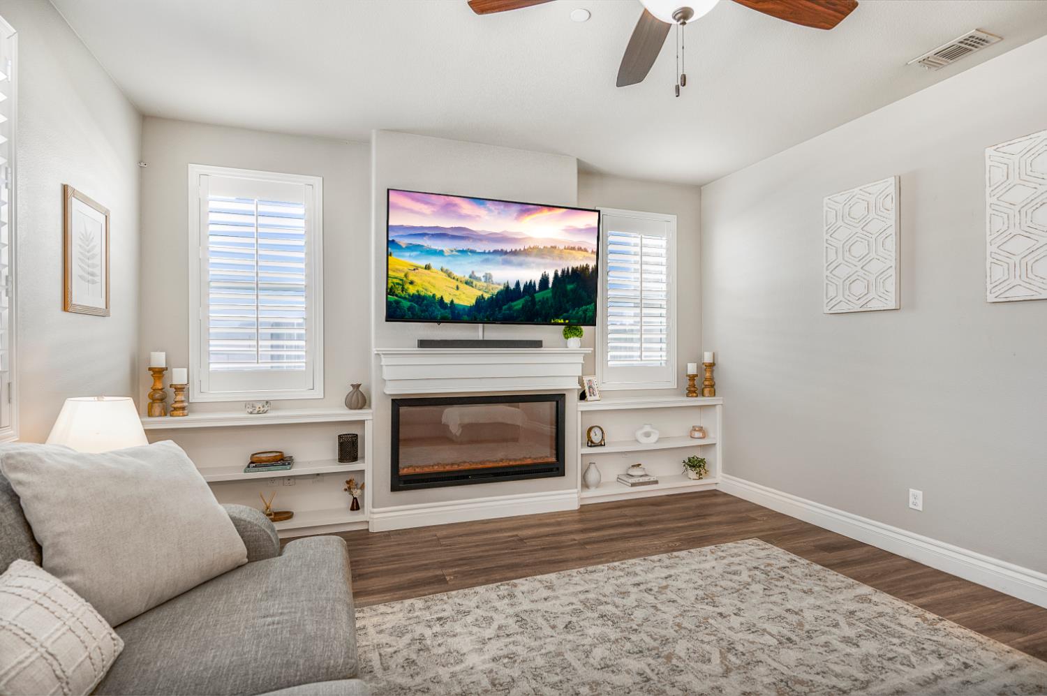 3401 Alcove Way, Clovis, CA 93619