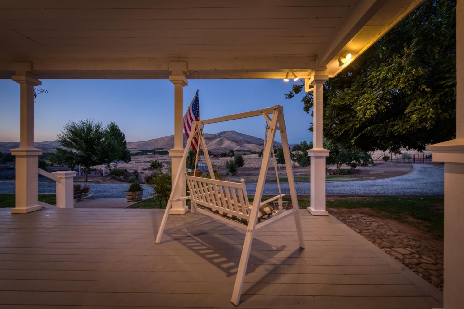 1969 Pederson Ave, Sanger, CA 93657