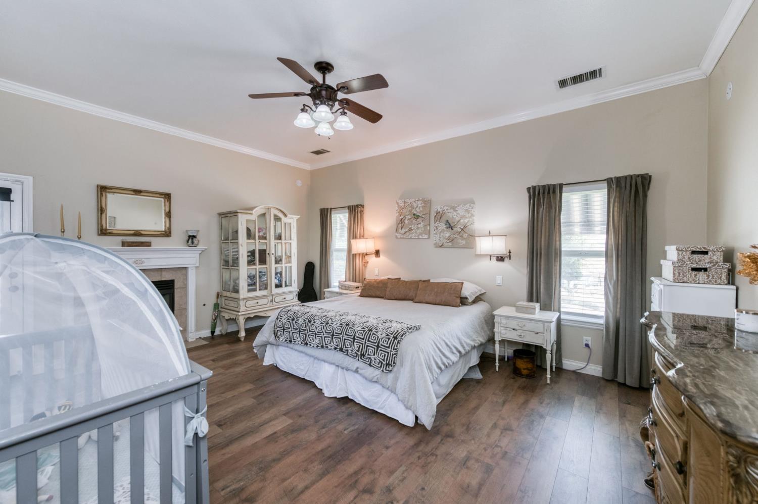 1969 Pederson Ave, Sanger, CA 93657