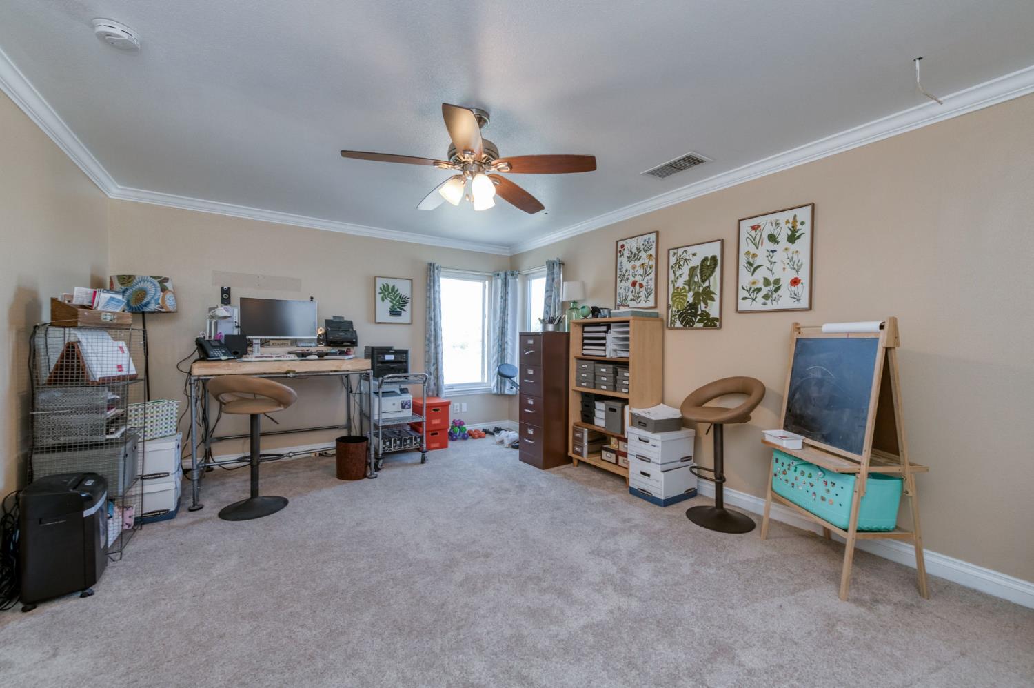 1969 Pederson Ave, Sanger, CA 93657
