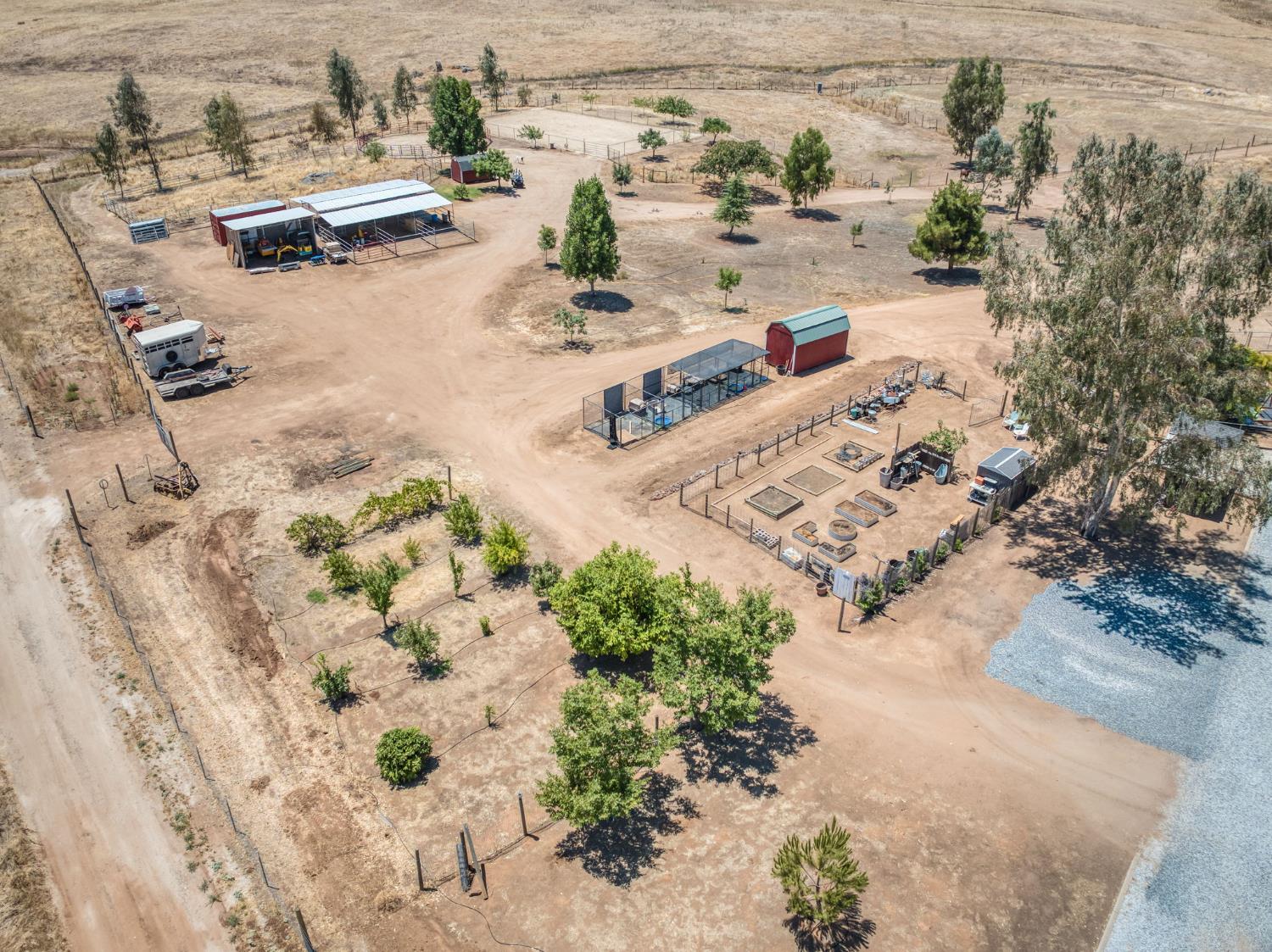 1969 Pederson Ave, Sanger, CA 93657