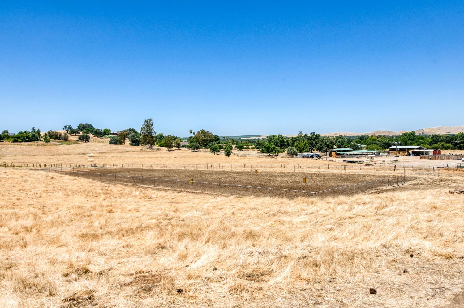 1969 Pederson Ave, Sanger, CA 93657