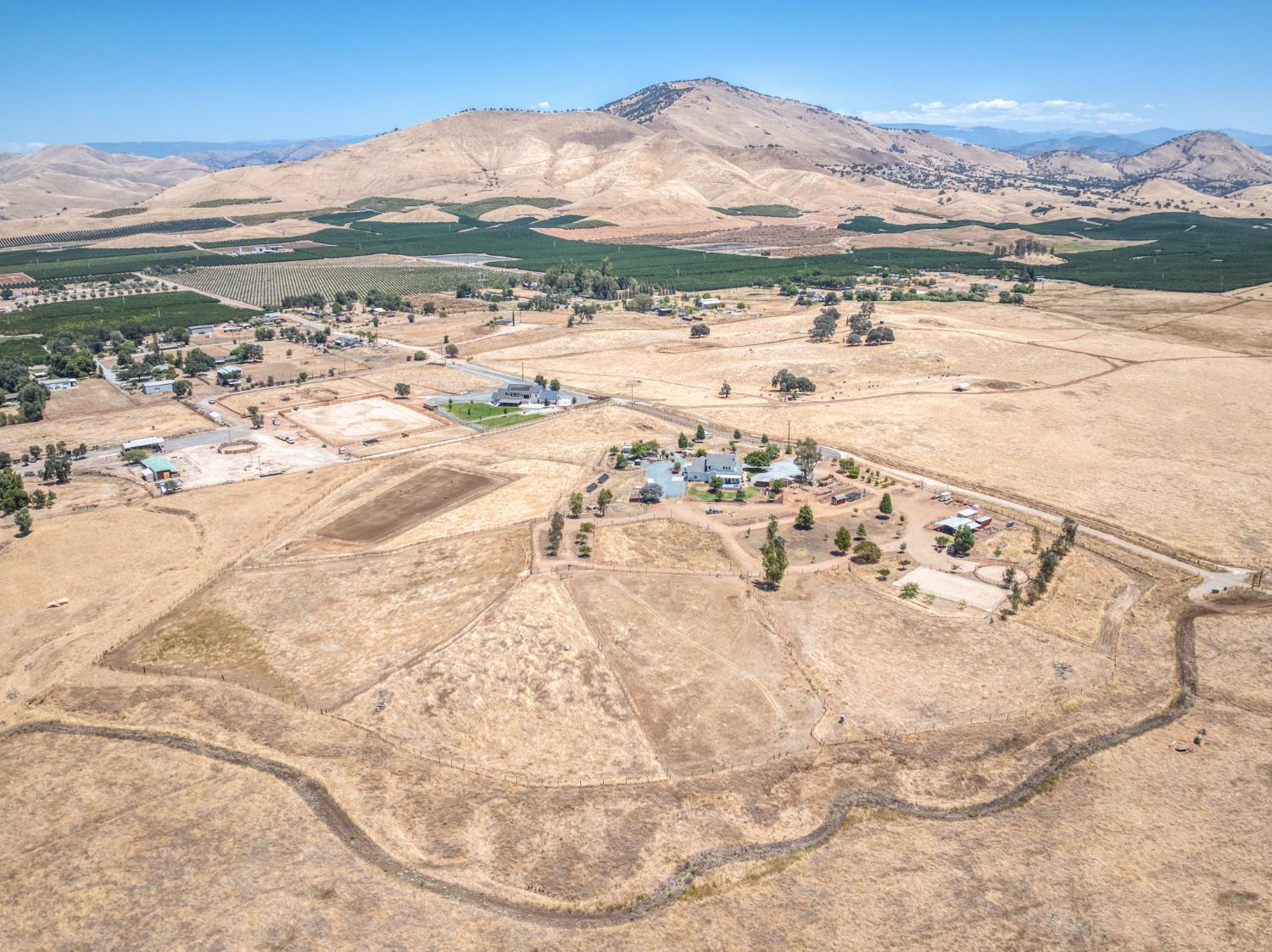 1969 Pederson Ave, Sanger, CA 93657