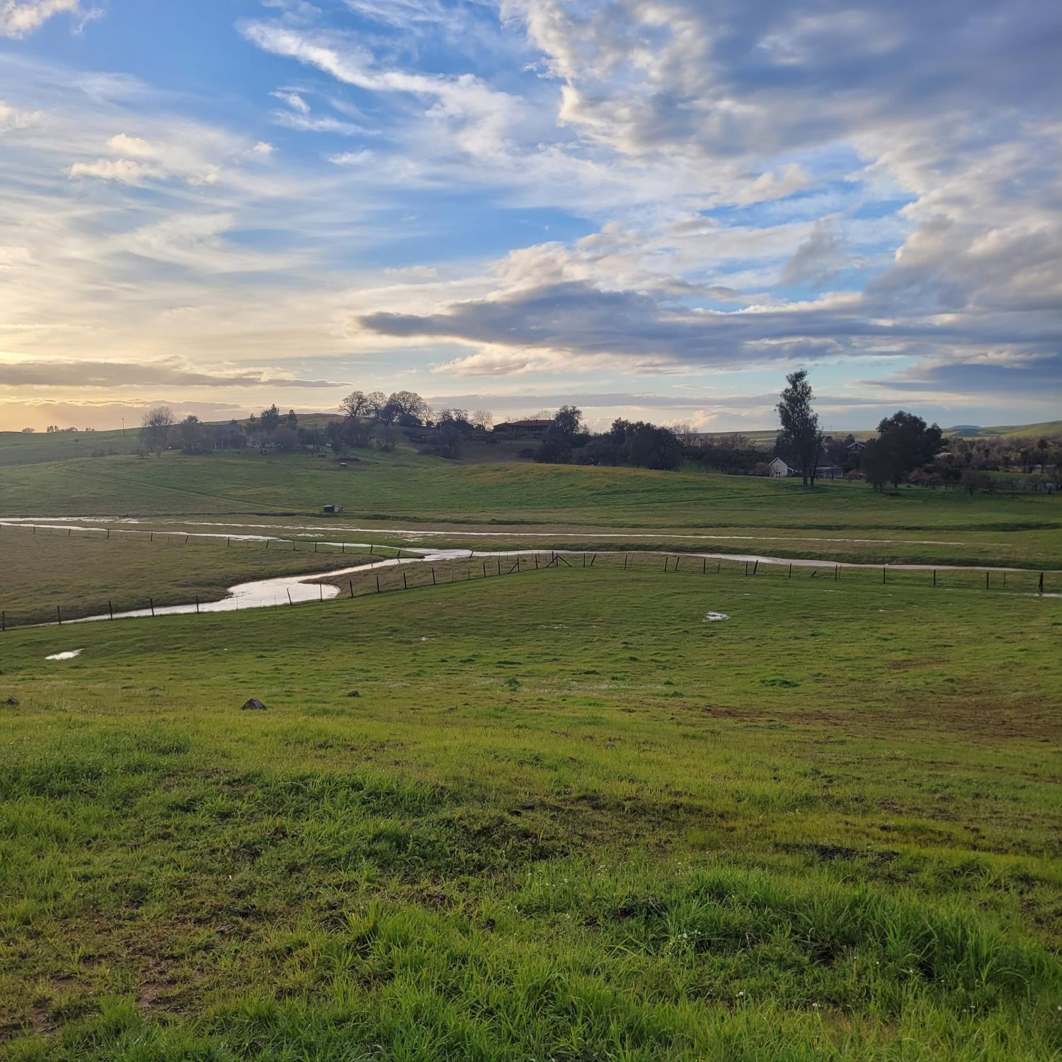 1969 Pederson Ave, Sanger, CA 93657