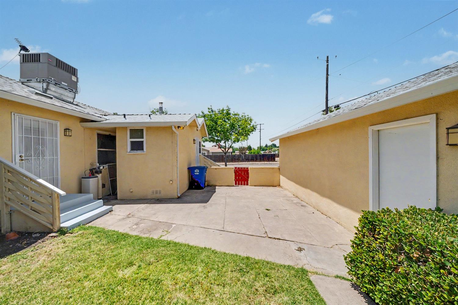 2374 N Olive St, Dos Palos, CA 93620