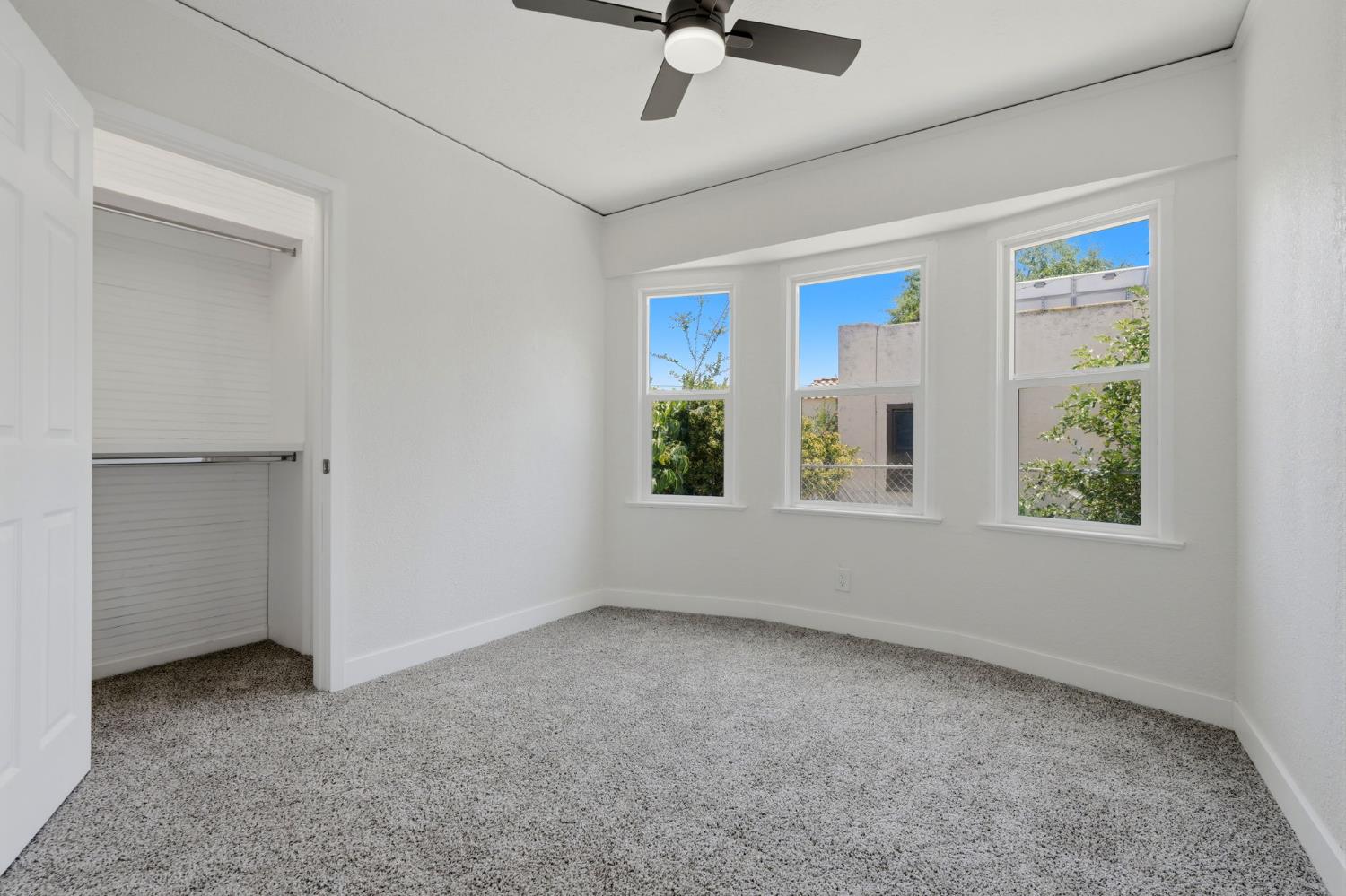 35 S Howland St, Porterville, CA 93257