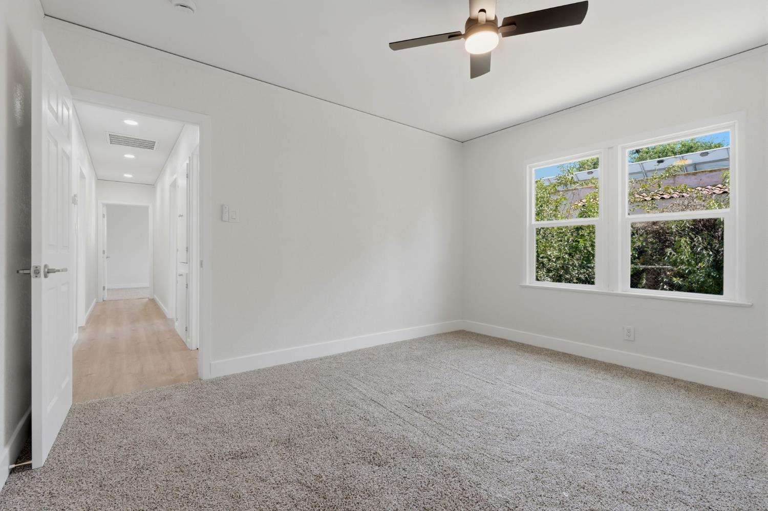 35 S Howland St, Porterville, CA 93257