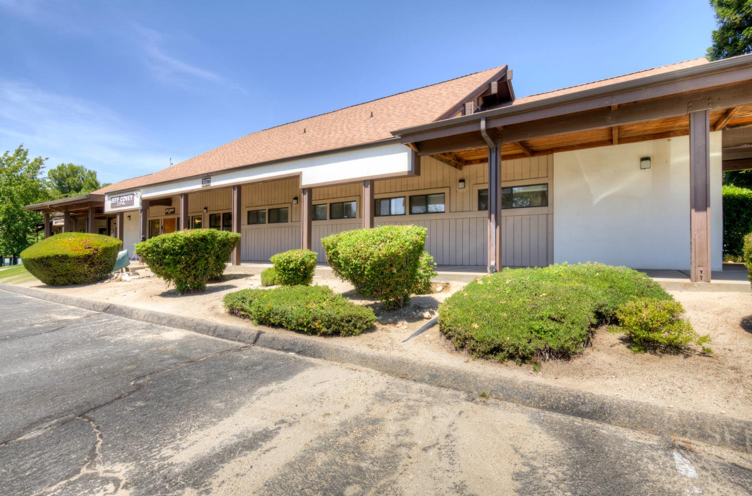 31975 Lodge Rd, Auberry, CA 93602