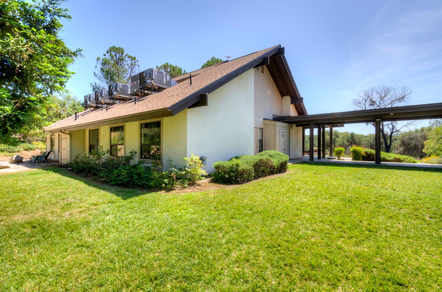 31975 Lodge Rd, Auberry, CA 93602