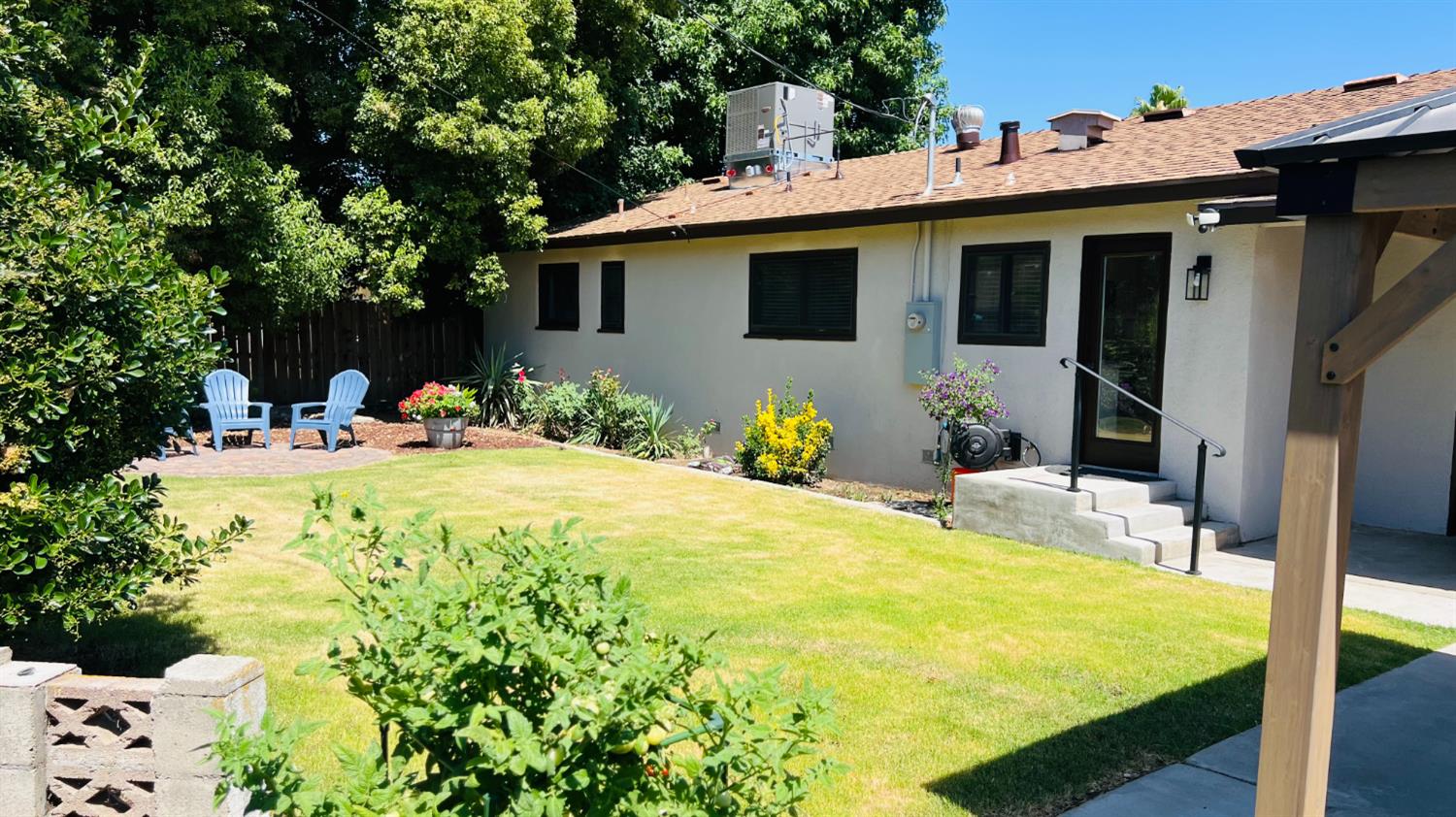 4842 E Simpson Ave, Fresno, CA 93703