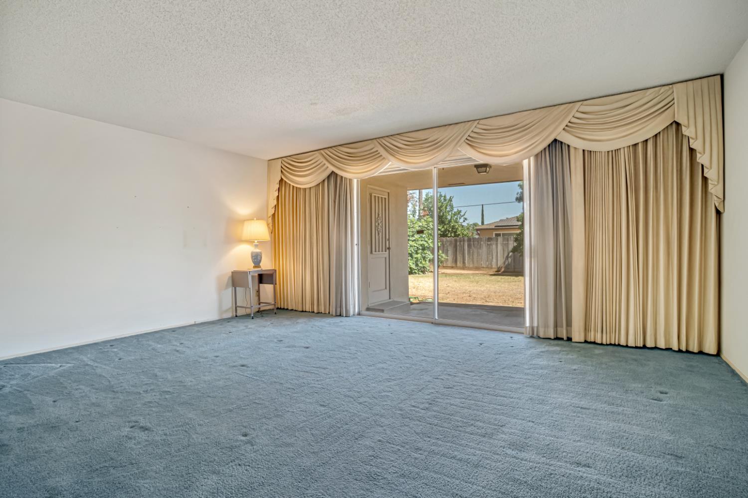 758 E Dovewood Ln, Fresno, CA 93710