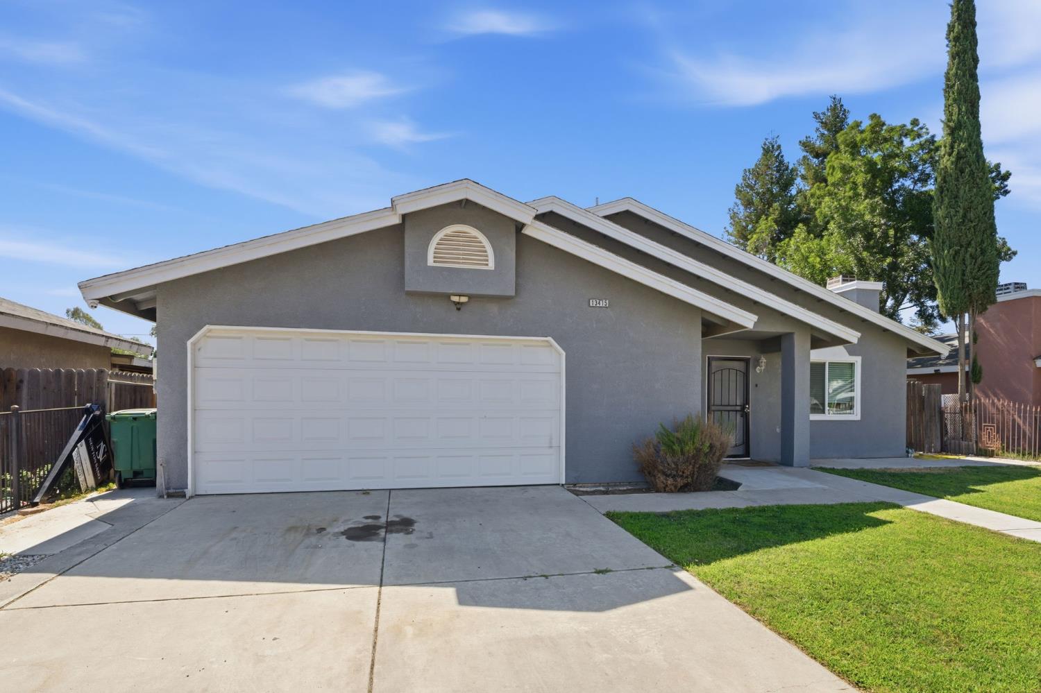 13415 S Vanderburgh St, Caruthers, CA 93609