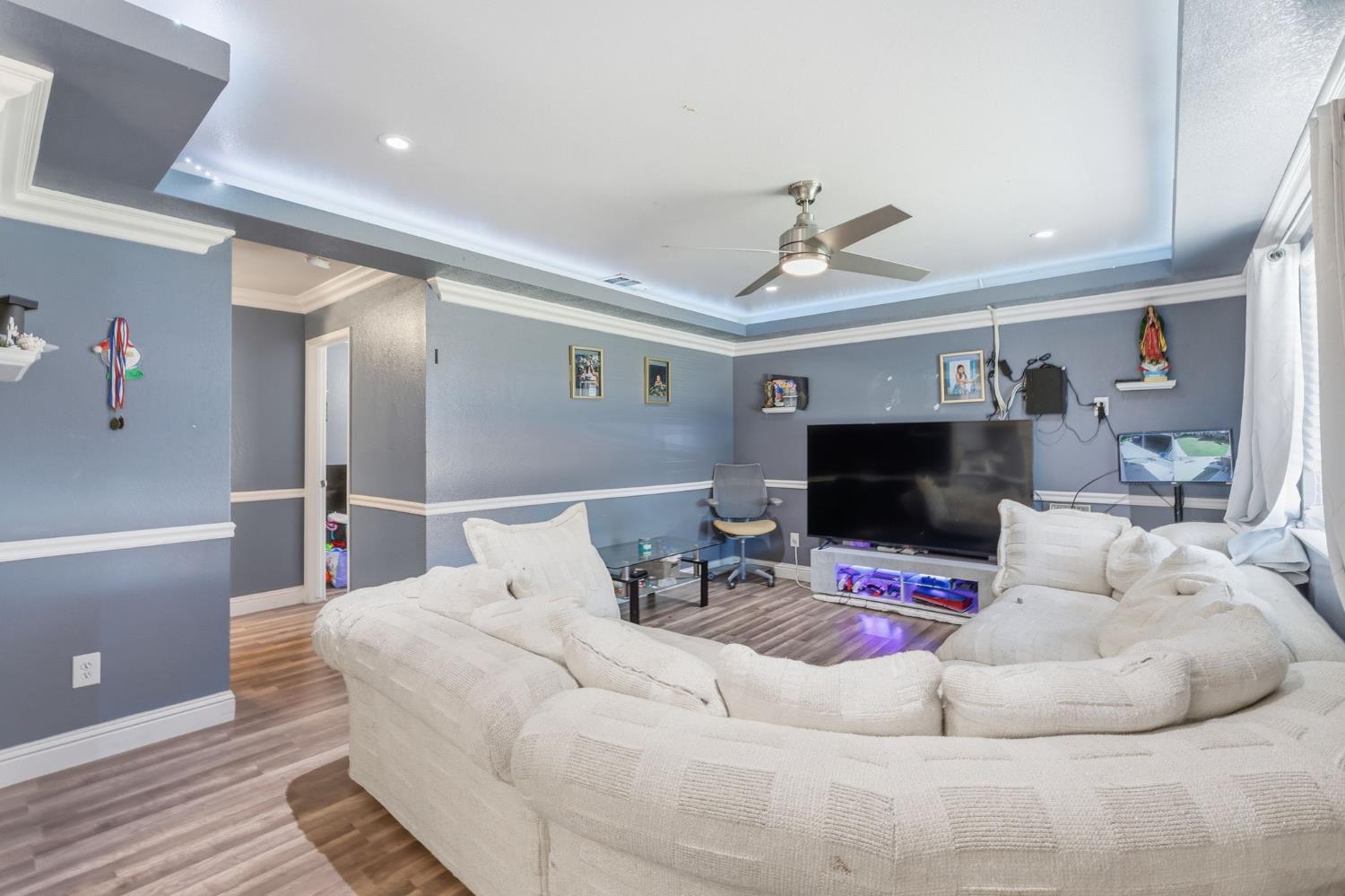13415 S Vanderburgh St, Caruthers, CA 93609