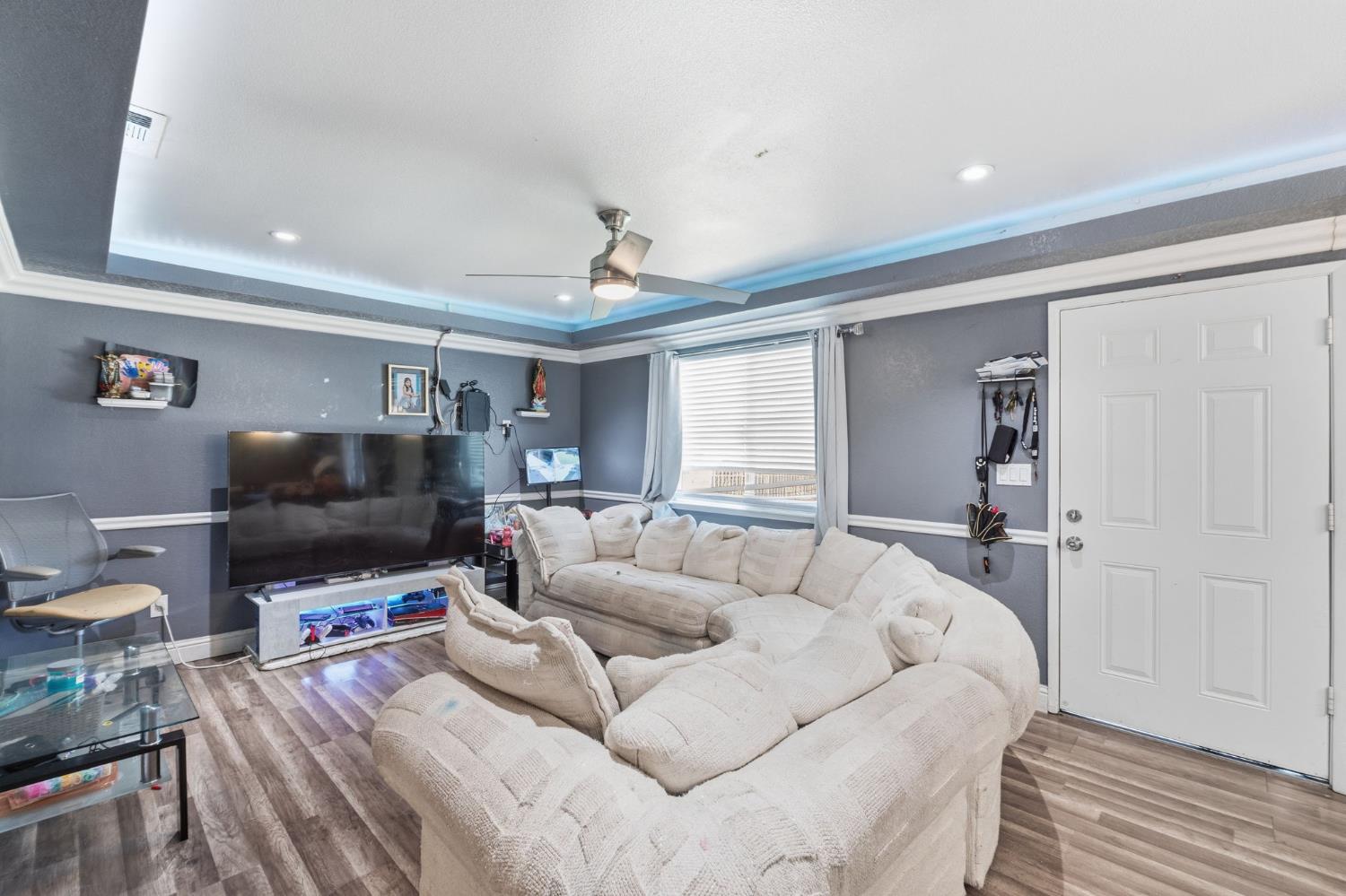 13415 S Vanderburgh St, Caruthers, CA 93609