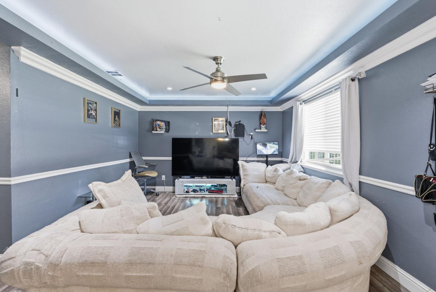 13415 S Vanderburgh St, Caruthers, CA 93609