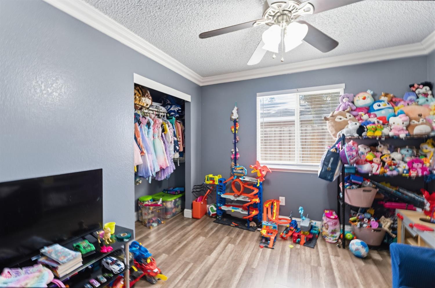 13415 S Vanderburgh St, Caruthers, CA 93609