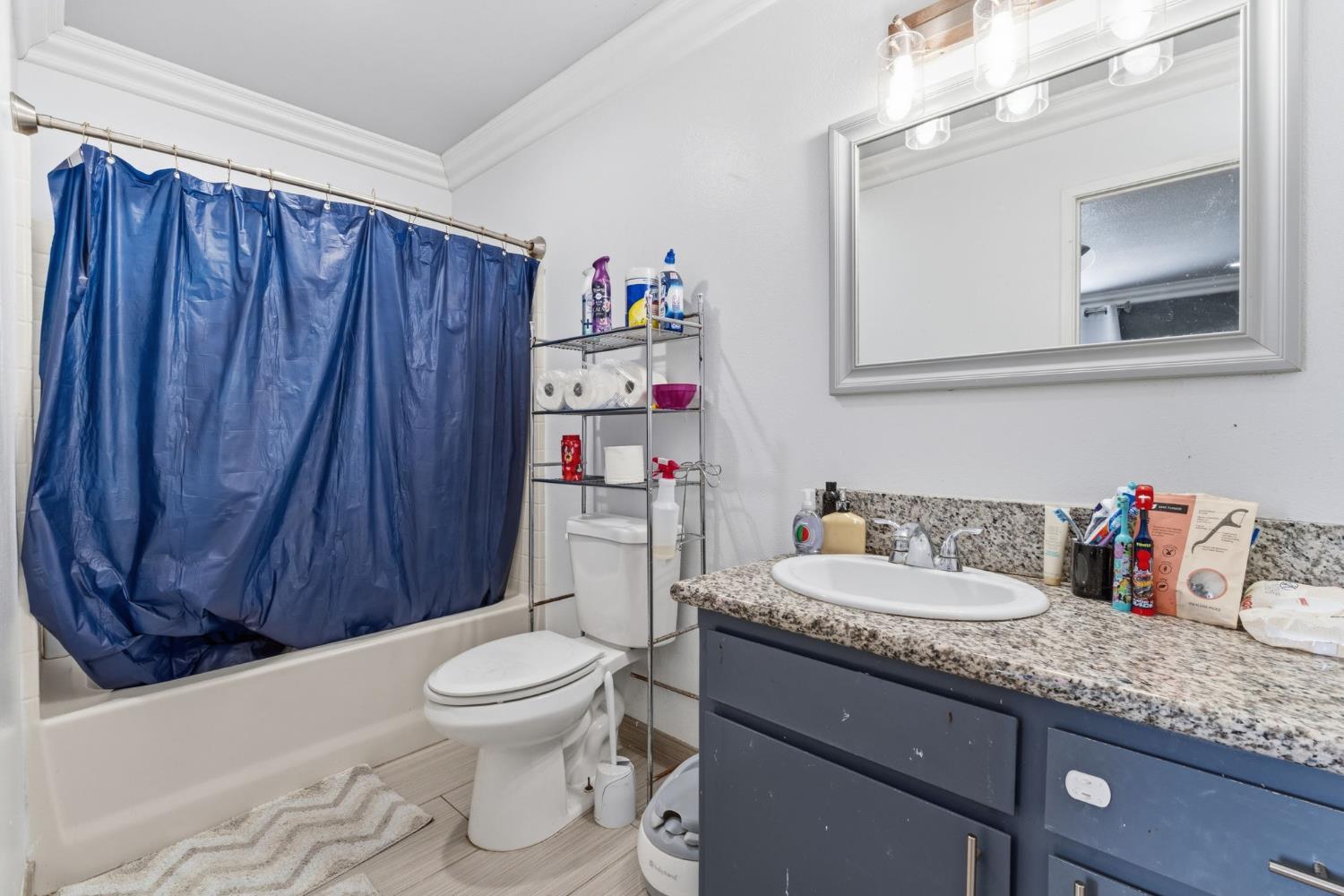13415 S Vanderburgh St, Caruthers, CA 93609
