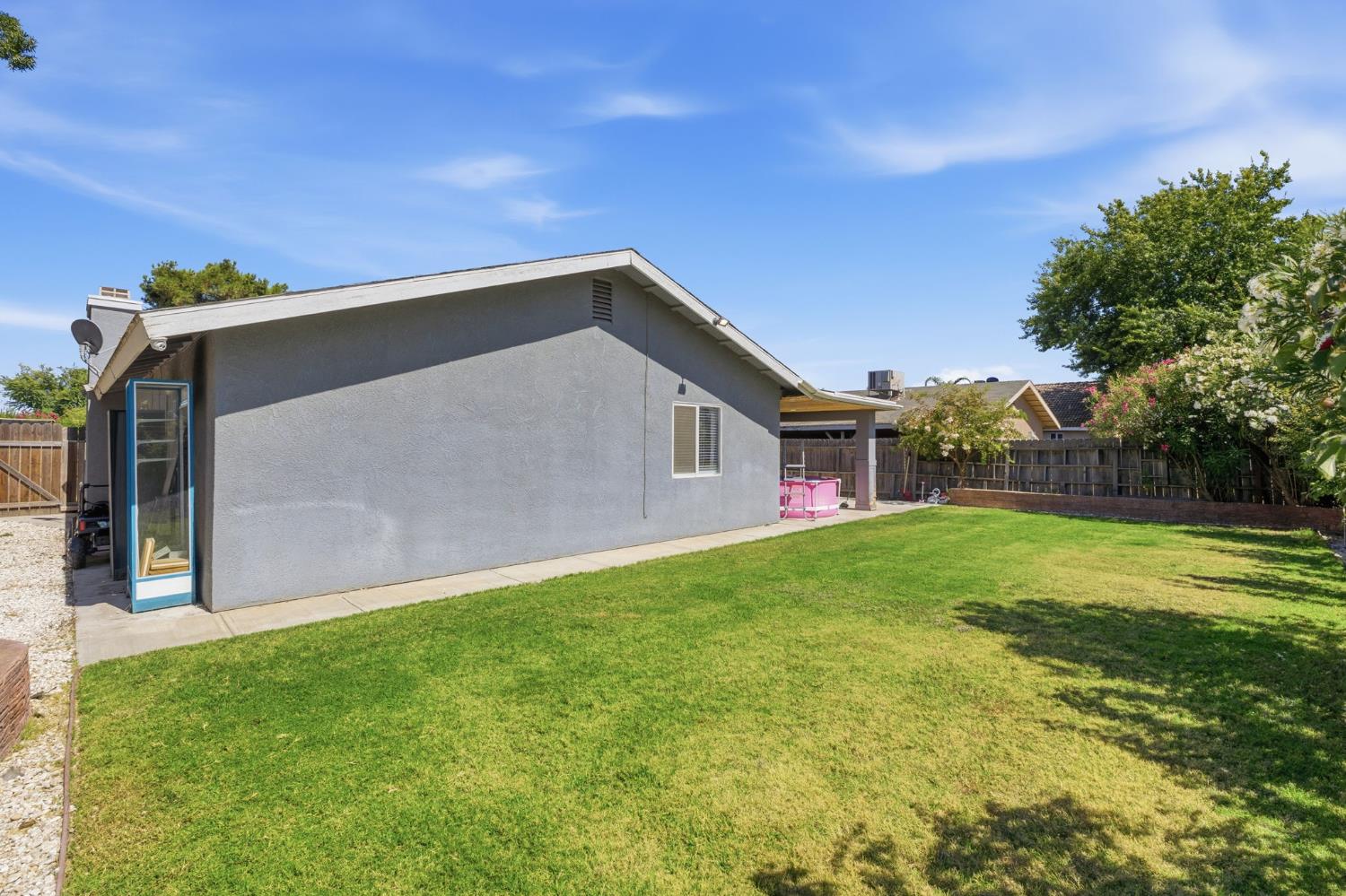 13415 S Vanderburgh St, Caruthers, CA 93609