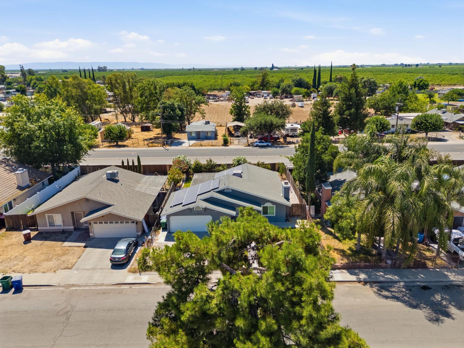 13415 S Vanderburgh St, Caruthers, CA 93609