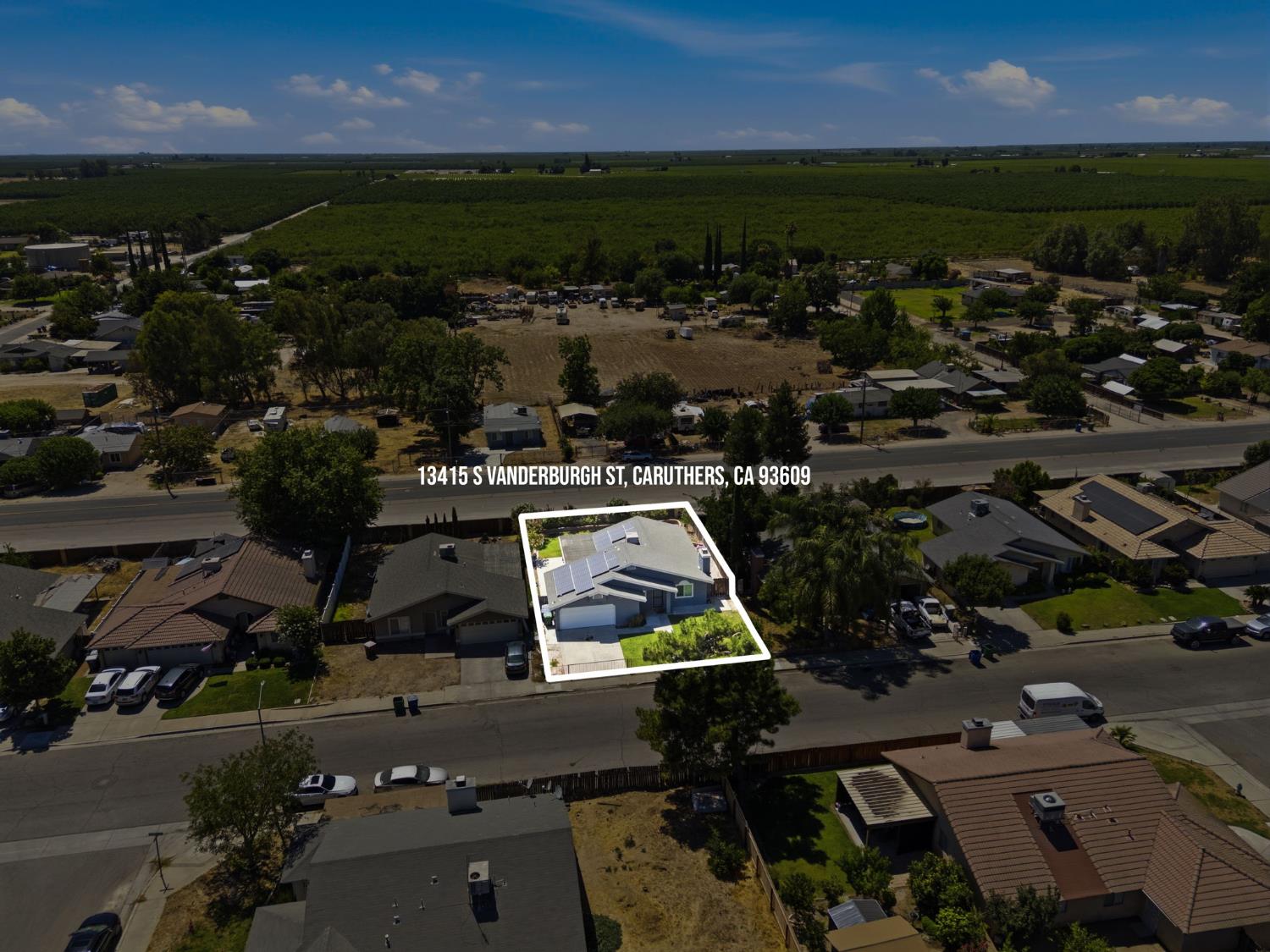 13415 S Vanderburgh St, Caruthers, CA 93609