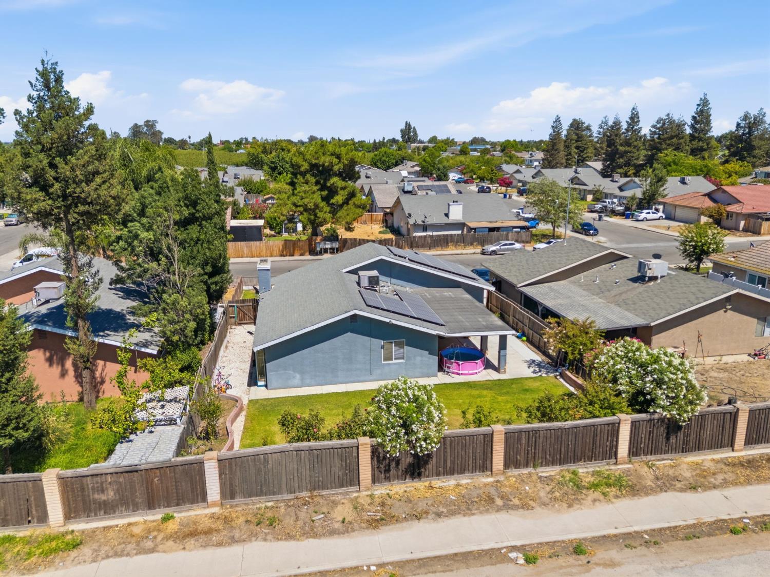 13415 S Vanderburgh St, Caruthers, CA 93609