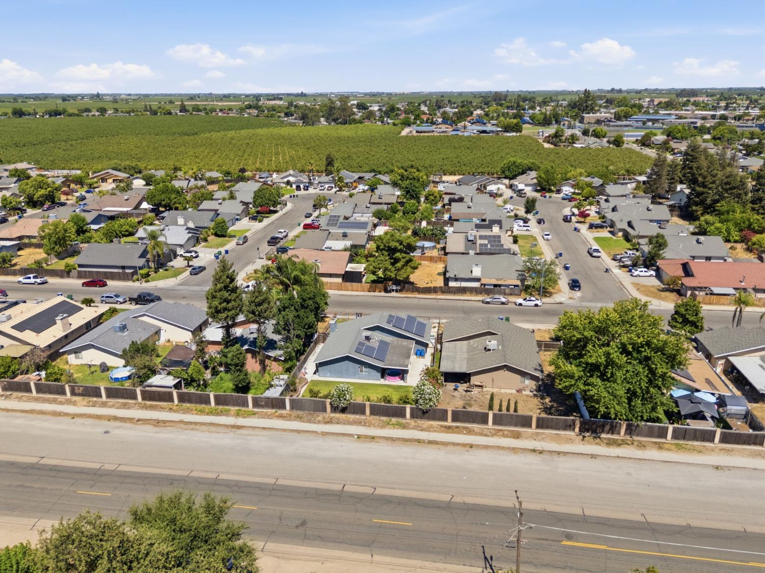13415 S Vanderburgh St, Caruthers, CA 93609