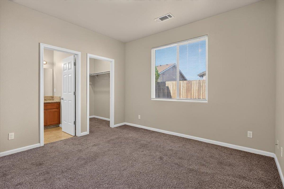 750 Celaya Way, Orange Cove, CA 93646