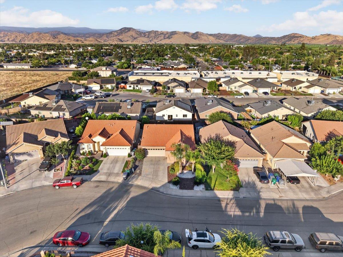 750 Celaya Way, Orange Cove, CA 93646