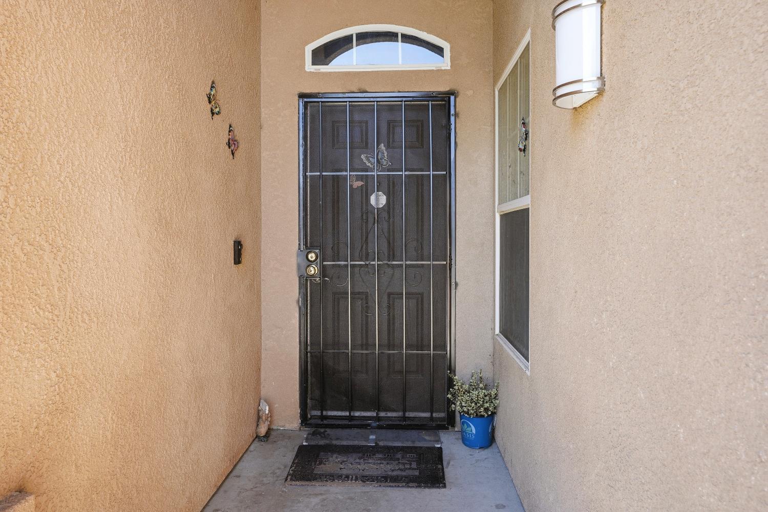 7438 Ensminger Ave E, Visalia, CA 93291