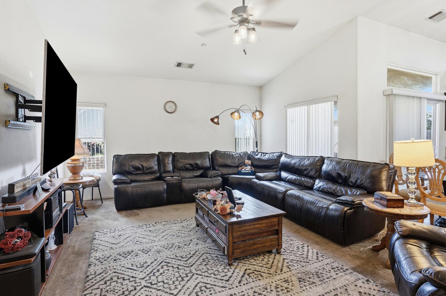 7438 Ensminger Ave E, Visalia, CA 93291