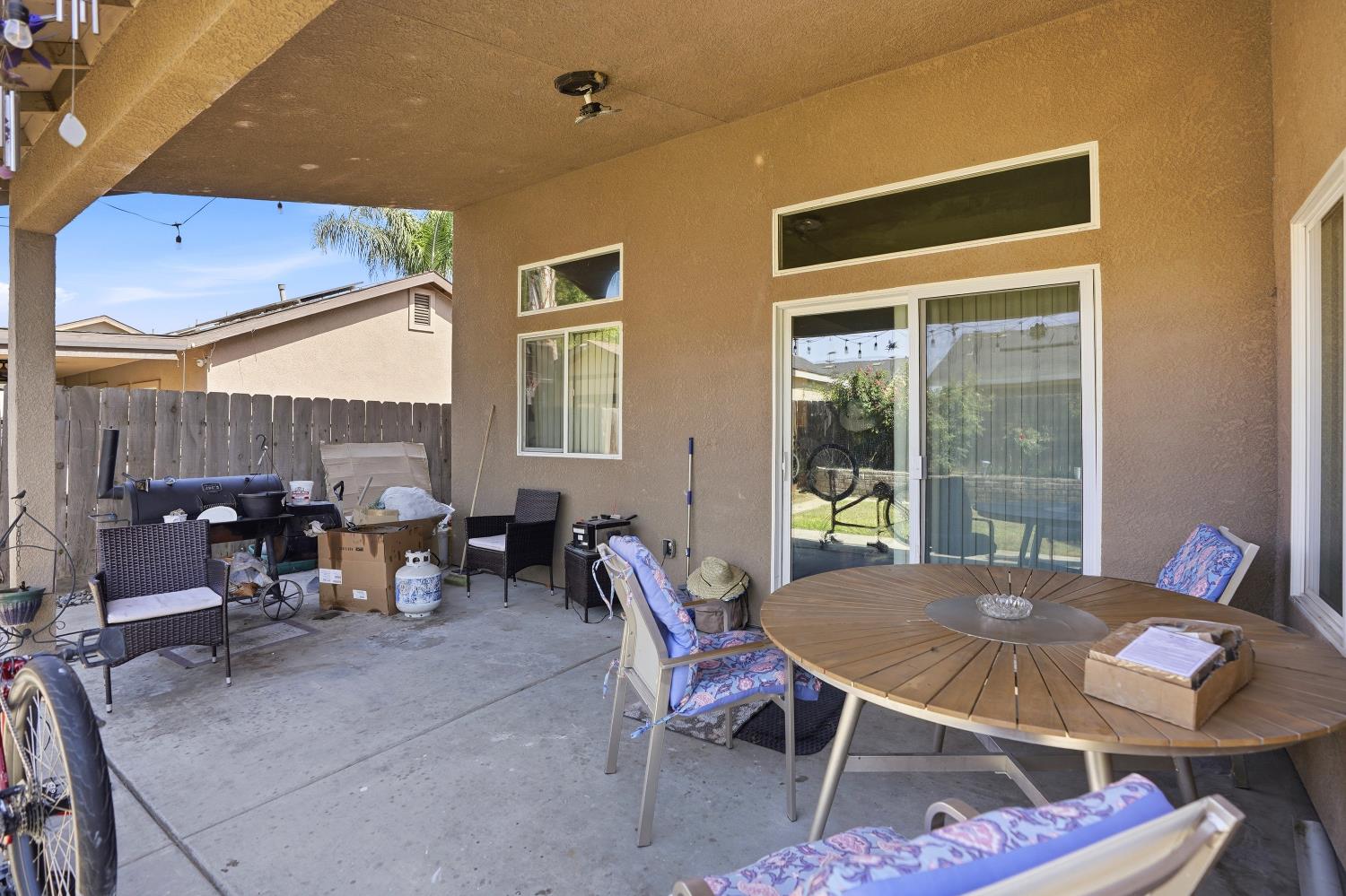 7438 Ensminger Ave E, Visalia, CA 93291