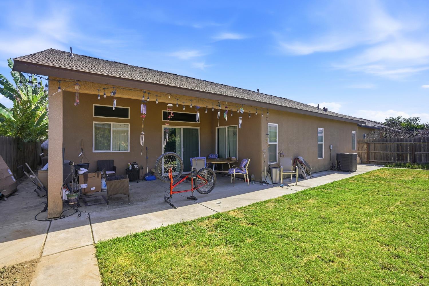 7438 Ensminger Ave E, Visalia, CA 93291