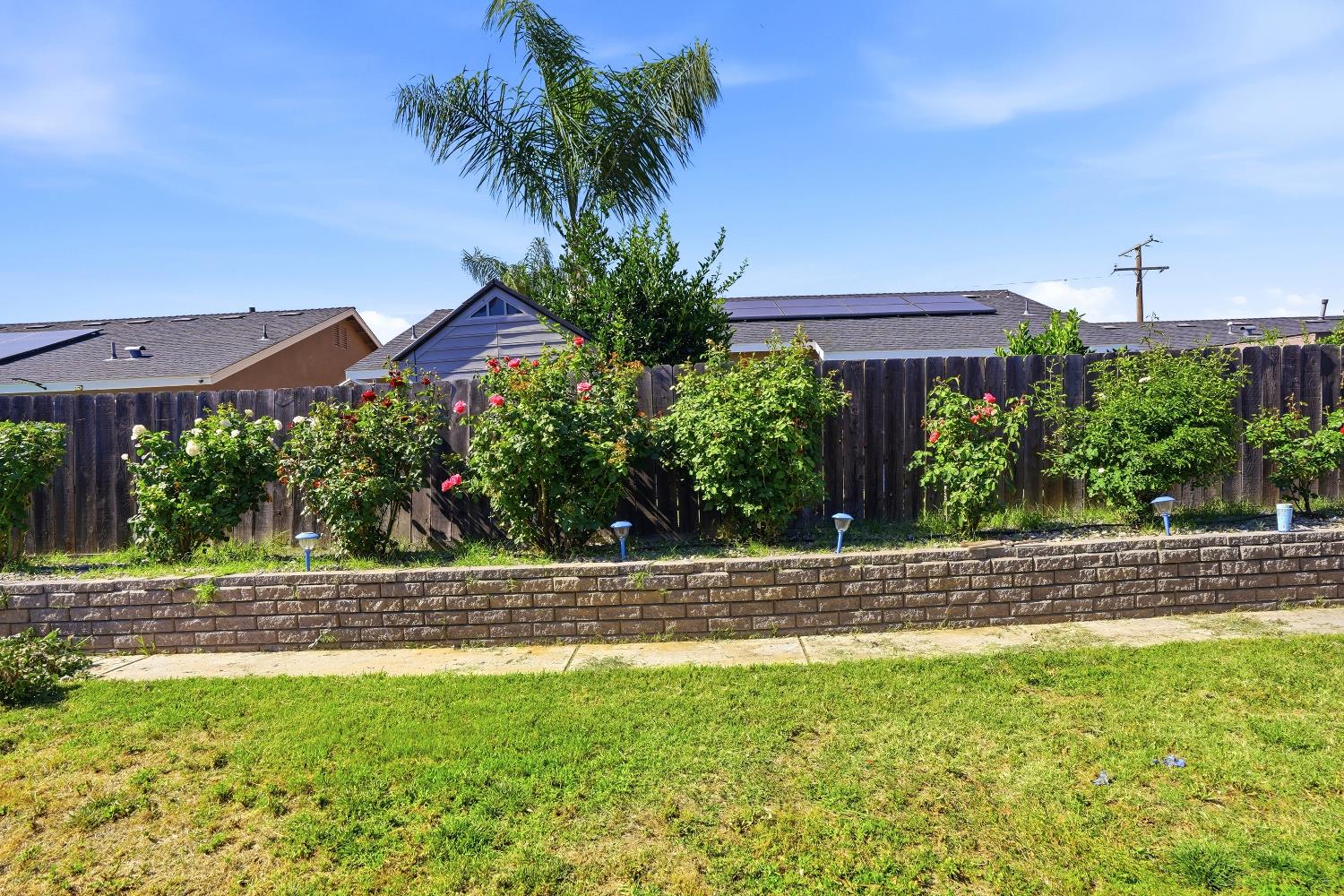 7438 Ensminger Ave E, Visalia, CA 93291