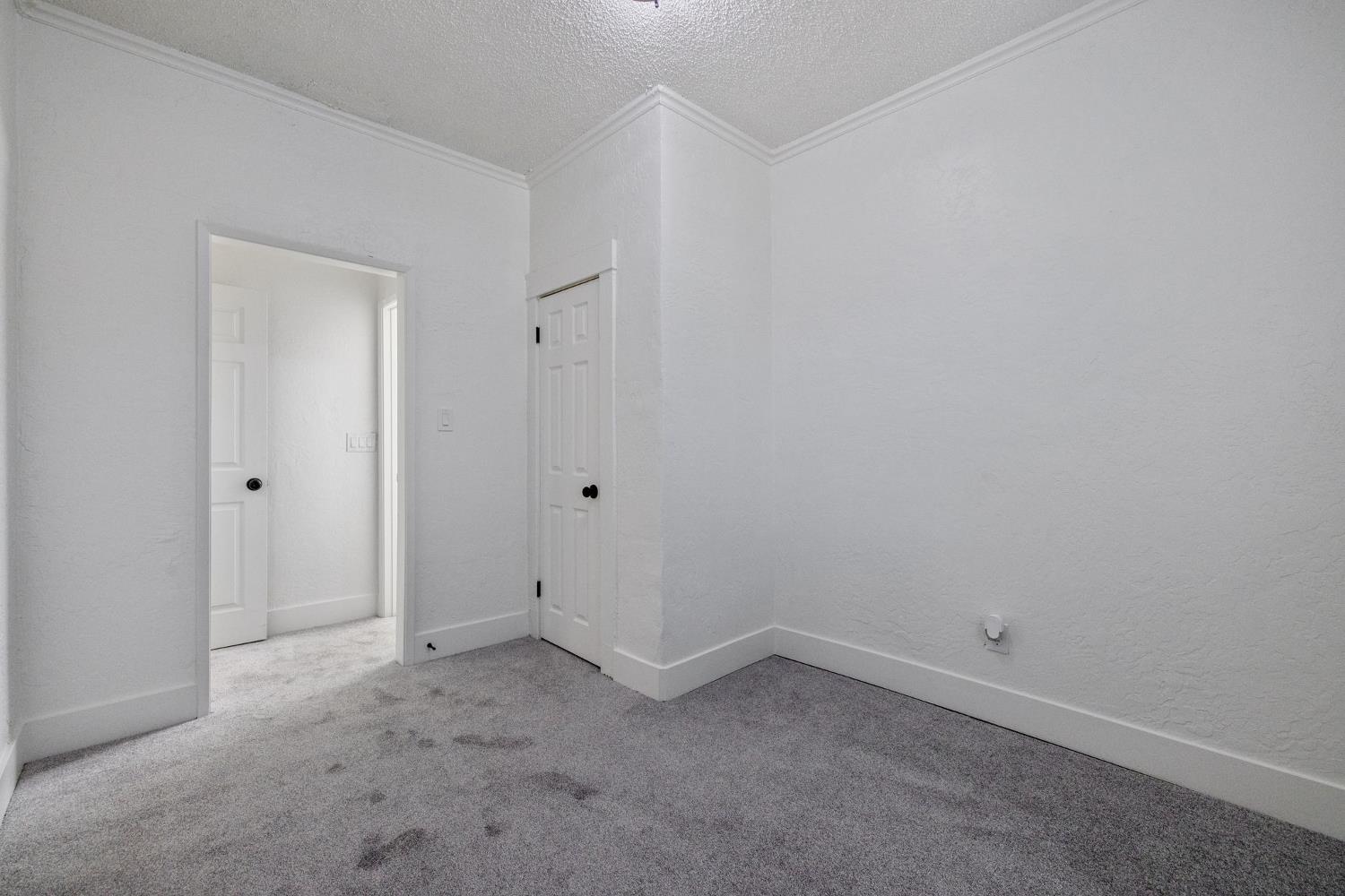 2640 S 11th St, Fresno, CA 93725