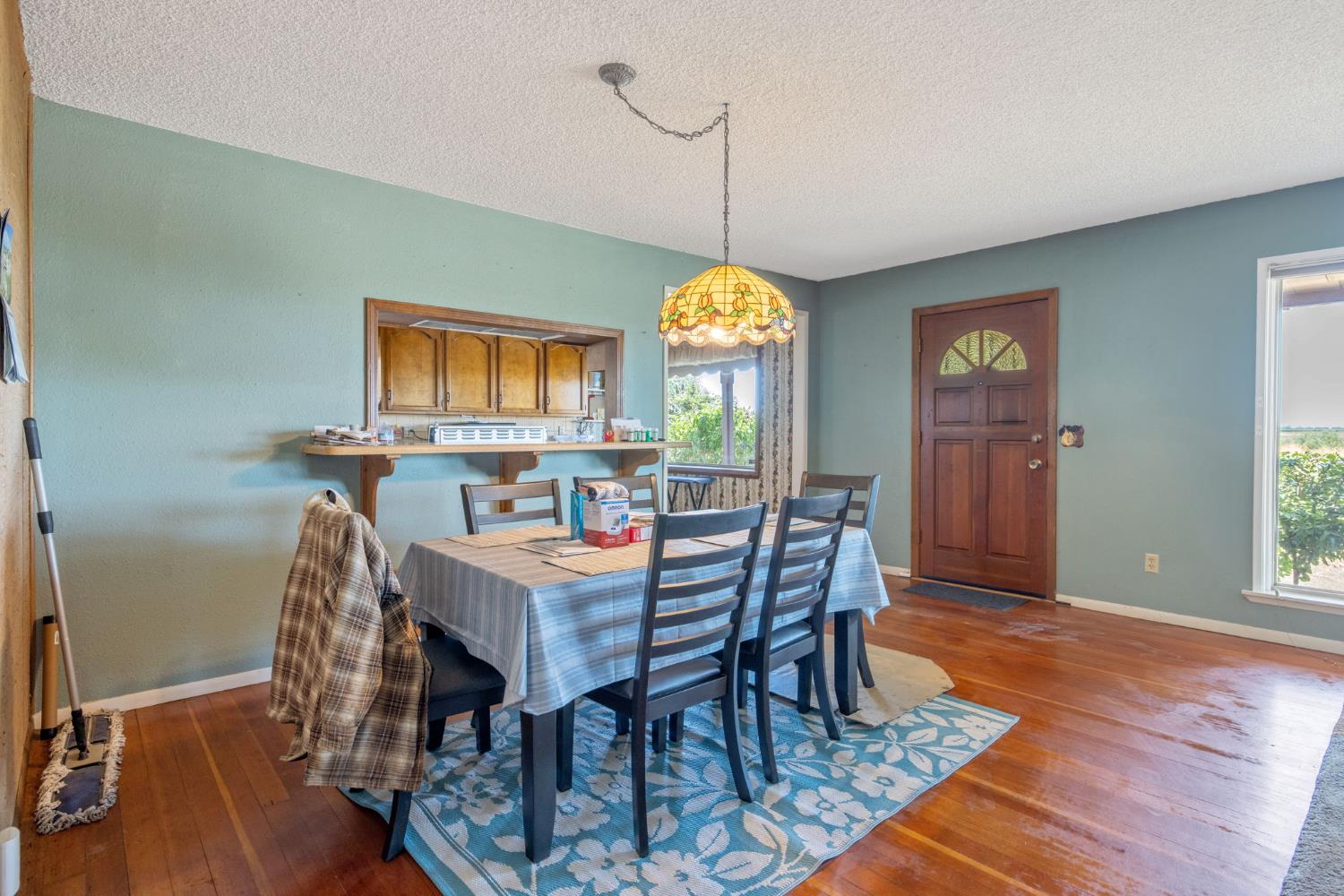 16565 Lacey Blvd, Lemoore, CA 93245