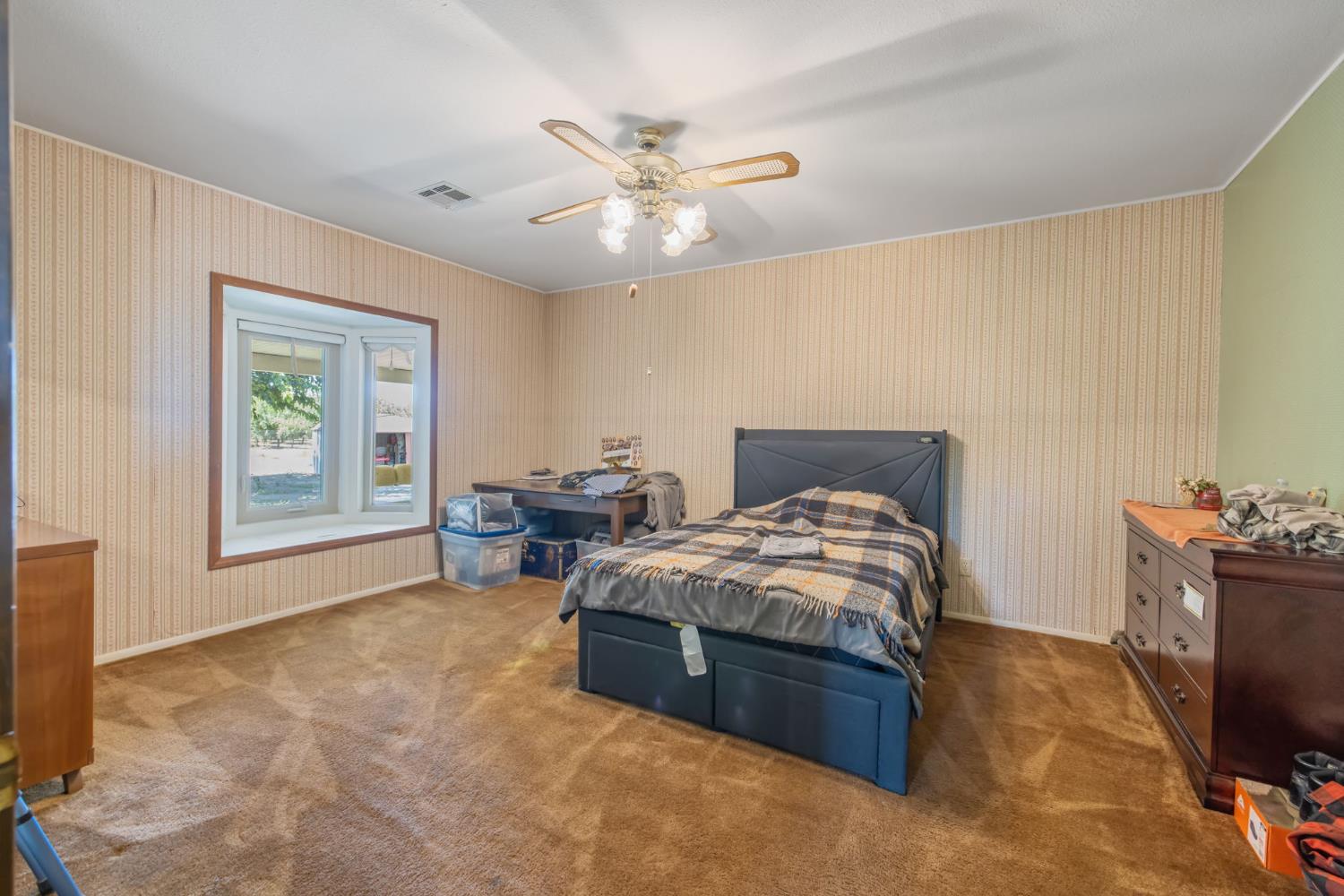 16565 Lacey Blvd, Lemoore, CA 93245