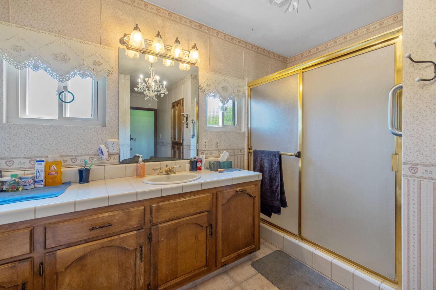 16565 Lacey Blvd, Lemoore, CA 93245