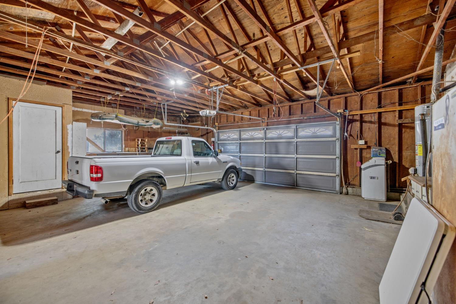 16565 Lacey Blvd, Lemoore, CA 93245