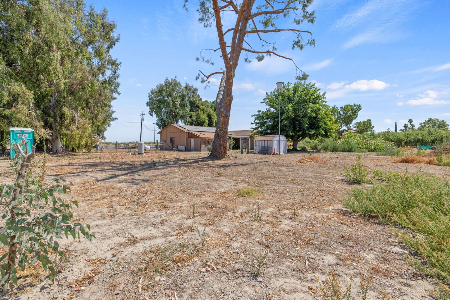 16565 Lacey Blvd, Lemoore, CA 93245