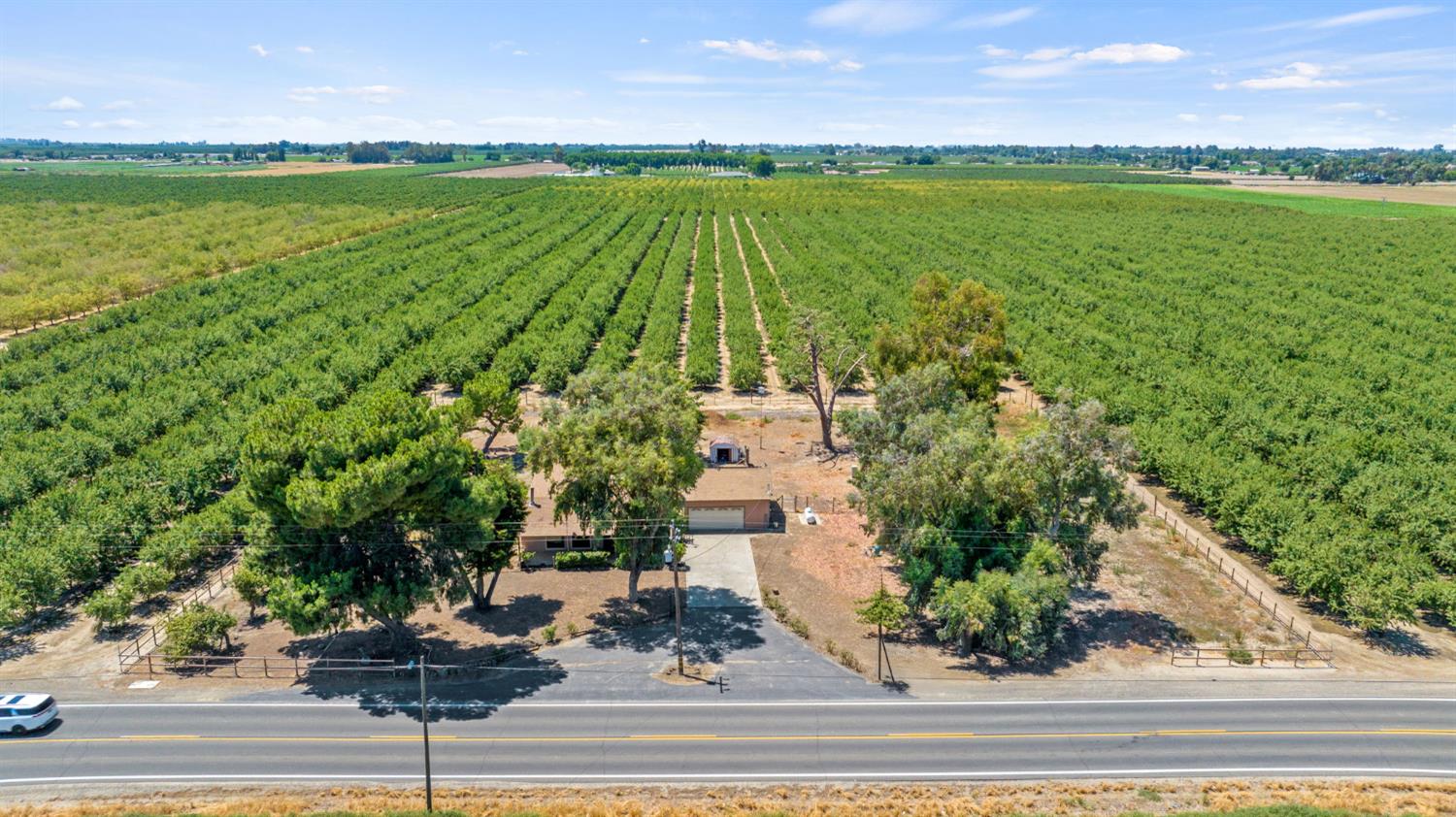 16565 Lacey Blvd, Lemoore, CA 93245