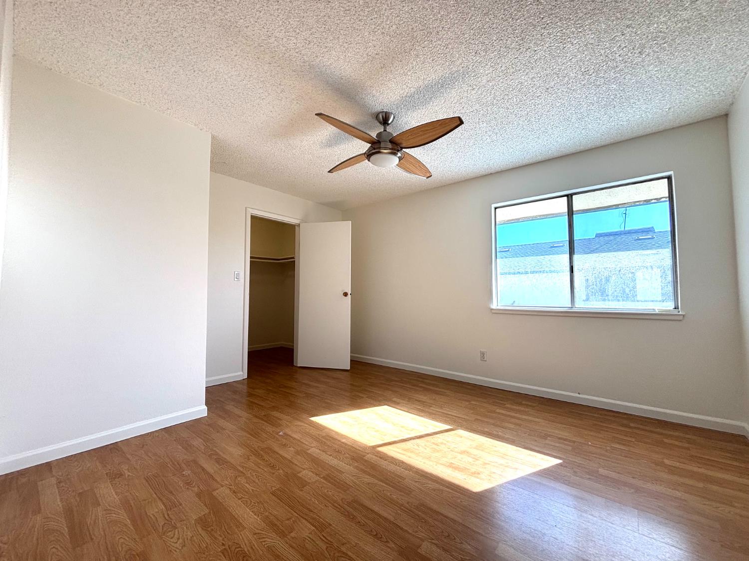 4929 N Winery Cir #112, Fresno, CA 93726
