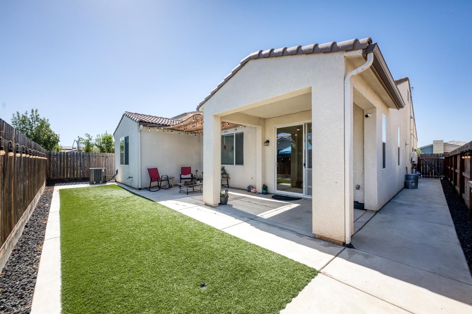 4113 Sussex Ave, Clovis, CA 93619