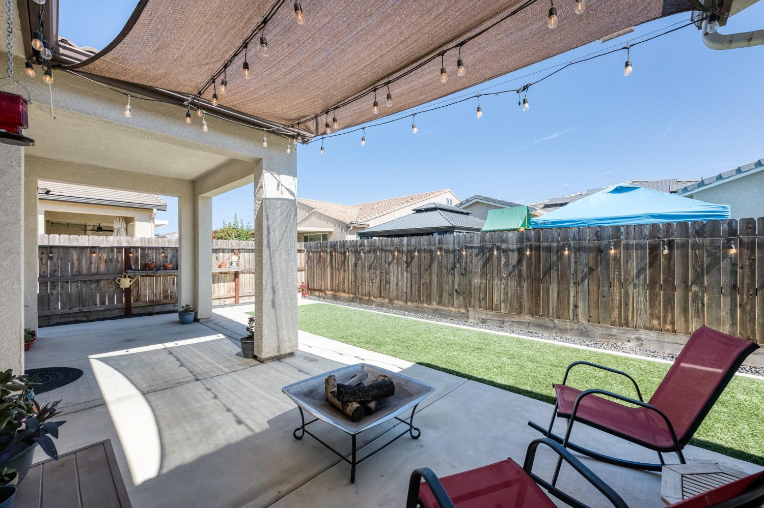 4113 Sussex Ave, Clovis, CA 93619