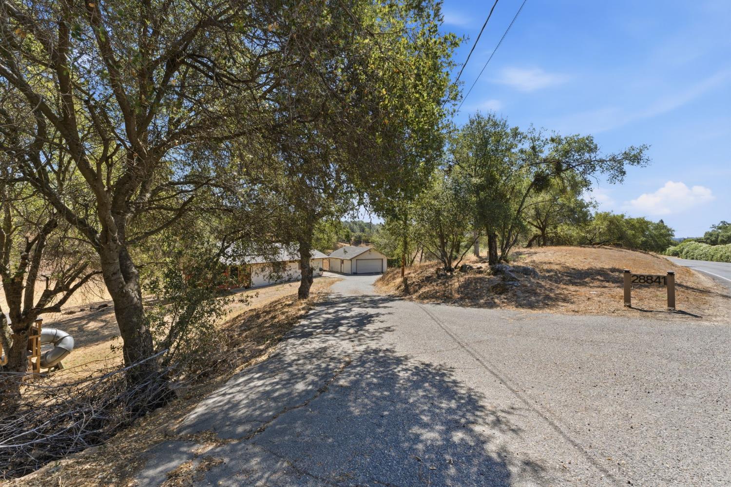 28841 Yosemite Springs Pkwy, Coarsegold, CA 93614